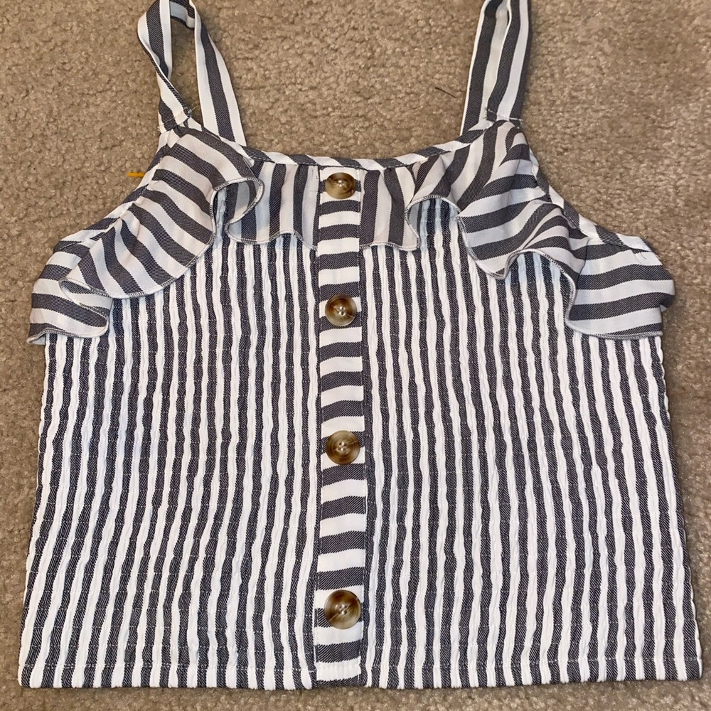 cropped tank top